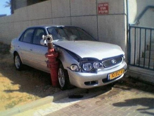 Những tai nạn xe hơi hi hữu nhất quả đất ảnh 12