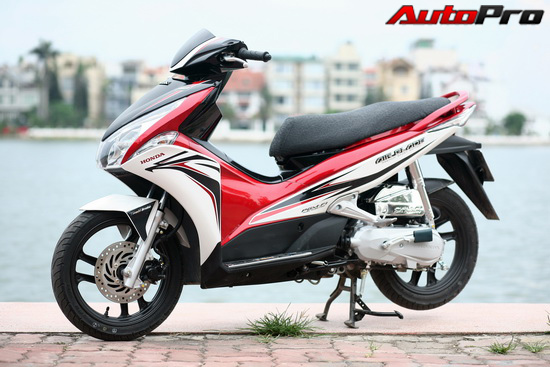 Hinh anh xe honda air blade 2011 #5