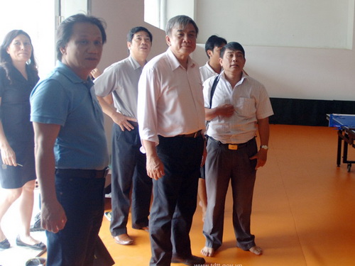 Pho Tong cuc truong Tong cuc TDTT: �SKhong the tu minh lam roi ren noi bo minh len�