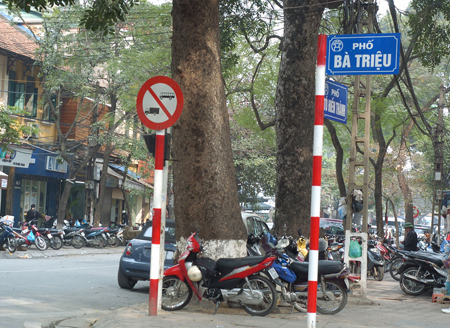 đơn vị phục vụ hút bể phốt tại Phố Bà Triệu
