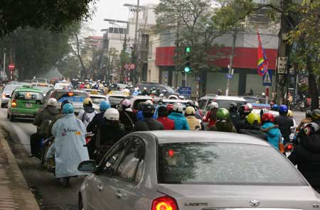 http://media.thethaovanhoa.vn/2012/04/25/11/17/canhan.jpg