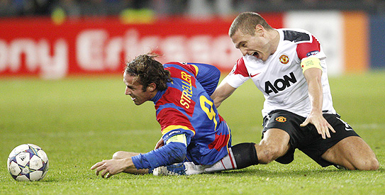 Vidic không có tên trong kế hoạch mùa Hè của M.U
