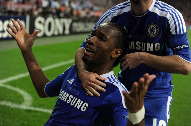 Drogba chia tay Chelsea: Khi người đàn ông 3 lần phải... khóc ảnh 2