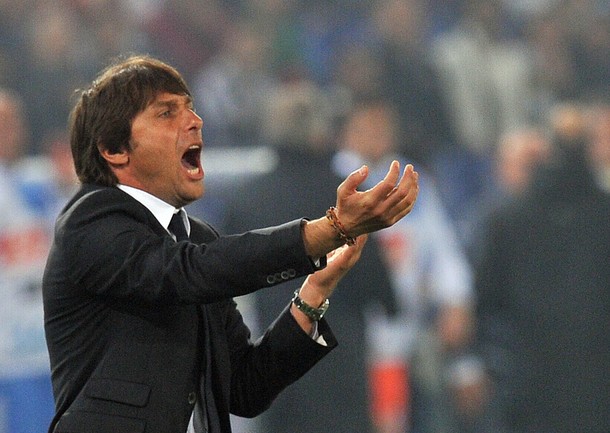 Calcio lại “dậy sóng” vì dàn xếp tỷ số: Conte bị điều tra, Juve có thể mất Scudetto?
