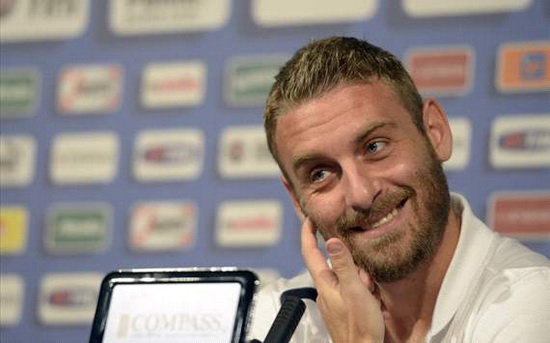 [Image: De-Rossi-2106.jpg]