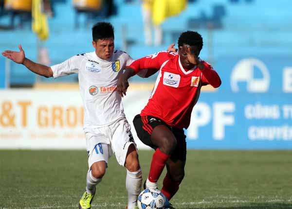 Vòng 21 V-League: SHB.ĐN chiếm ngôi đầu của HN.T&T