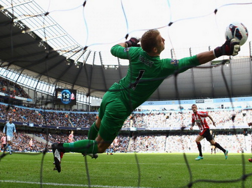 Real Madrid muốn “rút ruột” Man City