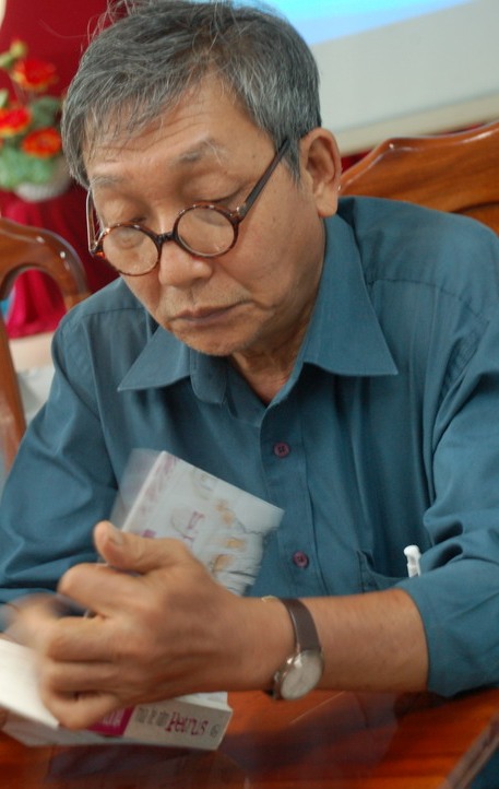 Nhà văn Lê Văn Nghĩa - le-van-nghia