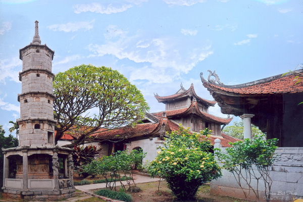 Nghệ sĩ Văn Thọ mở “Mùa xuân Kinh Bắc” tại Đền Lý Bát Đế