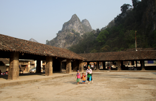  Hoài niệm chợ cổ Đồng Văn