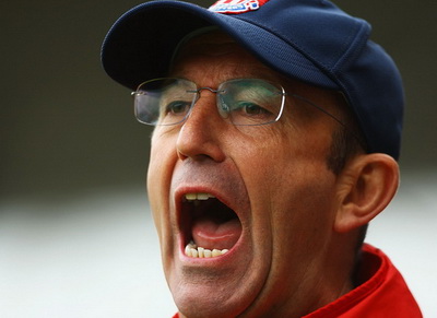  Tony Pulis chia tay Stoke City sau 7 năm gắn bó 
