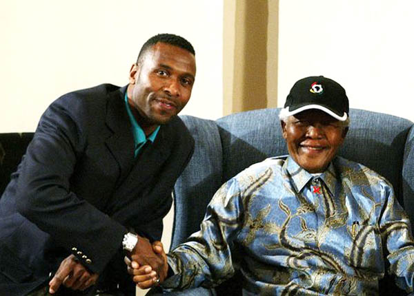 Ai là người anh hùng của Nelson Mandela?