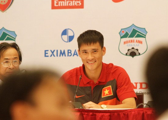Bóng đá Quốc tế - Nụ cười đặc biệt của HLV Hoàng Văn Phúc
