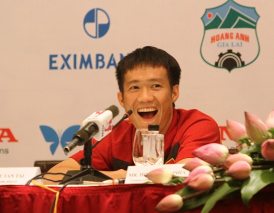Bóng đá Quốc tế - Nụ cười đặc biệt của HLV Hoàng Văn Phúc (Hình 3).