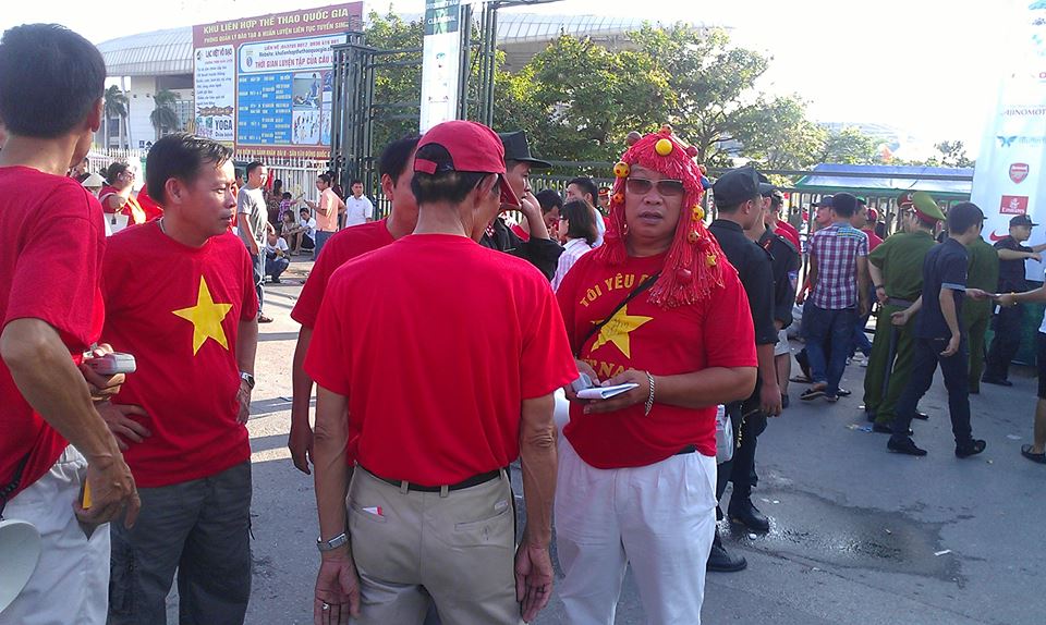 Việt Nam 1-7 Arsenal: Mạnh Dũng chọc thủng lưới Pháo thủ ảnh 17