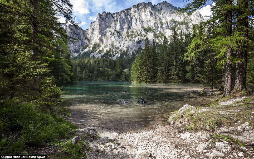 Chùm ảnh: Khung cảnh đẹp như tranh vẽ của hồ Green Lake