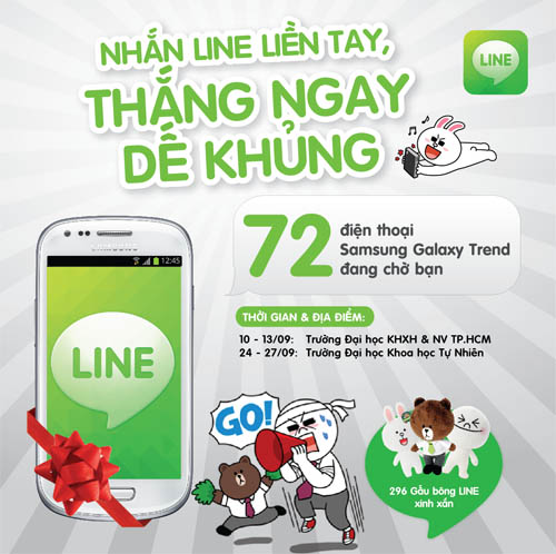Sinh viên hào hứng bấm LINE