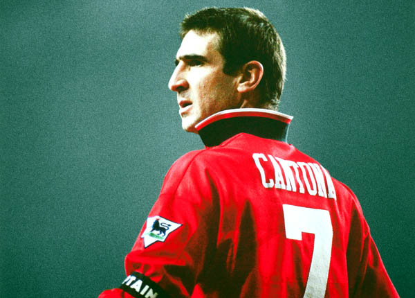 Premier League: Trên cái cổ áo bẻ dựng của Cantona