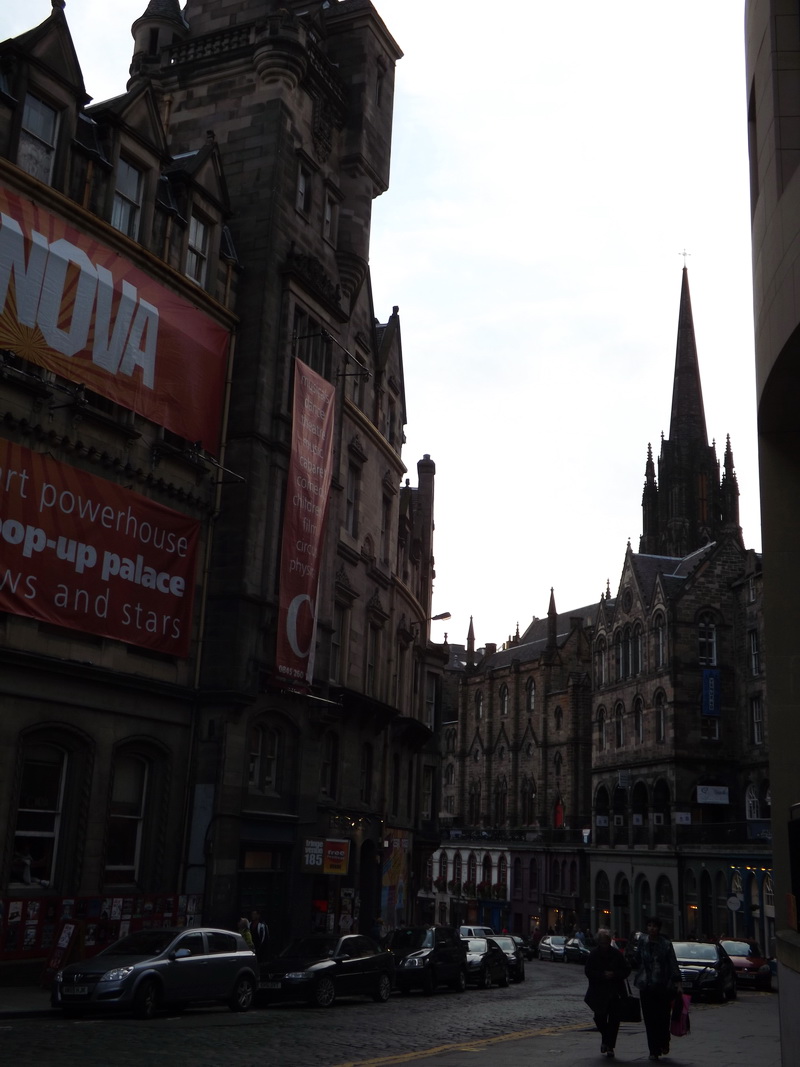 Đi tour ma ở Scotland