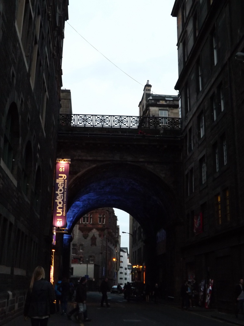 Đi tour ma ở Scotland