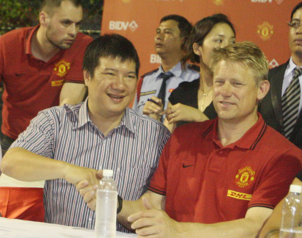 BLV Quang Huy: Nhiều kiến thức bóng đá đến từ… chơi game