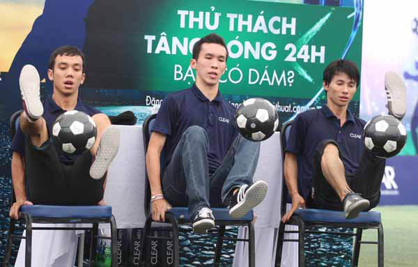 'Clear Men - Thử thách tâng bóng 24h': Thêm một ngày hội