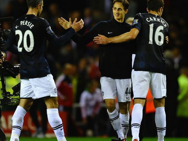 Bản tin chiều 7/10: Fellaini nghỉ dài ngày vì chấn thương