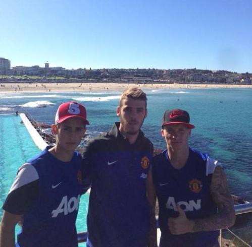 ‘Người hùng’ Adnan Januzaj của Man United đẹp trai từ nhỏ