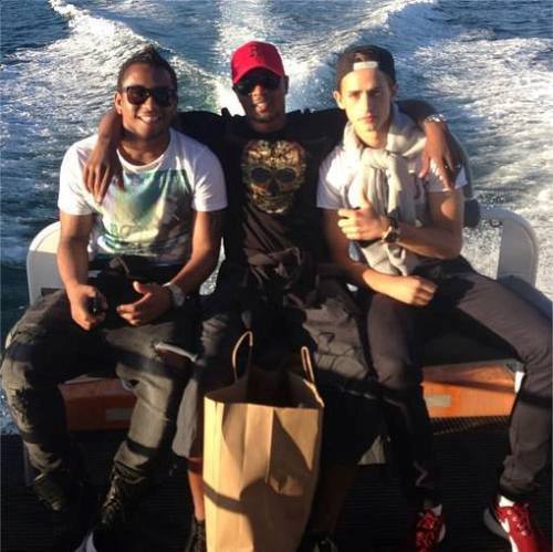 ‘Người hùng’ Adnan Januzaj của Man United đẹp trai từ nhỏ