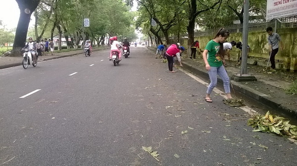 Huế, Đà Nẵng, Hội An oằn mình trong bão