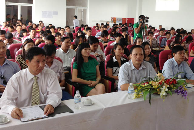 Lớp 'Bồi dưỡng chức danh viên chức biên tập viên, phóng viên 2013' kết thúc thành công