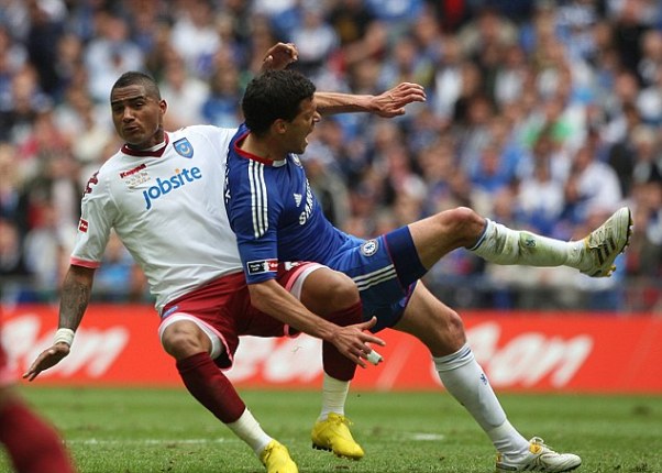 Kevin-Prince Boateng: Từ tội đồ đến ngôi sao, từ tay chơi tới hình mẫu