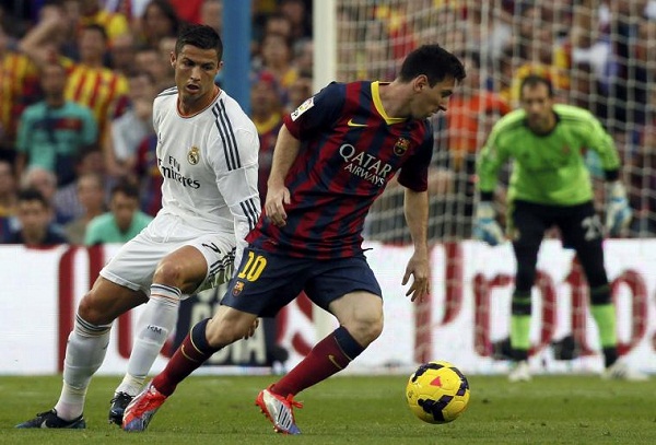 Phân tích: Ngày Ronaldo vẫn là 'ông Hoàng', Messi đã chịu làm ‘thứ dân’