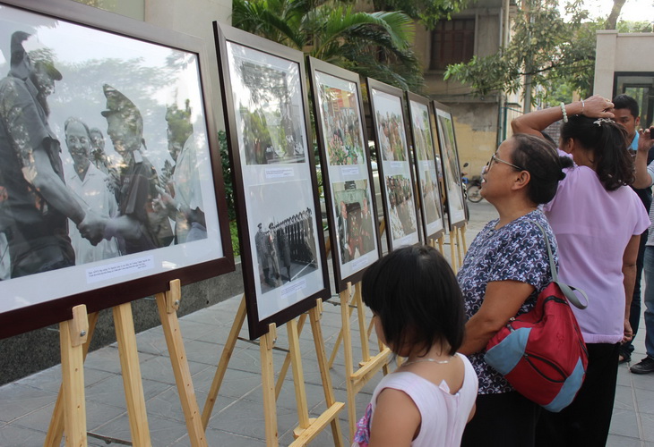 Triển lãm ảnh Đại tướng Võ Nguyên Giáp với tuổi trẻ Thủ đô | Thể thao & Văn hóa