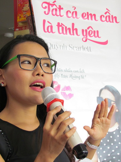 MC Như Quỳnh ra mắt sách chê trai thủ đô 'nhát và ếch'
