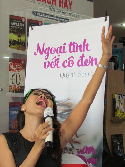 MC Như Quỳnh ra mắt sách chê trai thủ đô 'nhát và ếch'