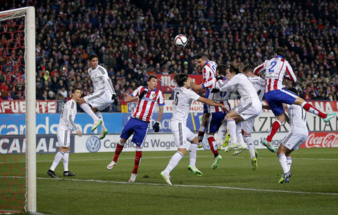 Torres ra mắt, Atletico Madrid hạ Real Madrid 2-0 ở Cúp Nhà Vua ảnh 1