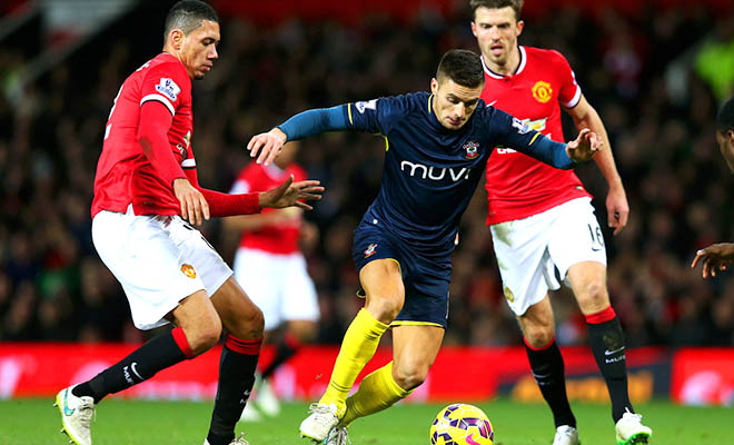 [Image: Man-United-can-giai-quyet-gap-3-van-de.jpg]