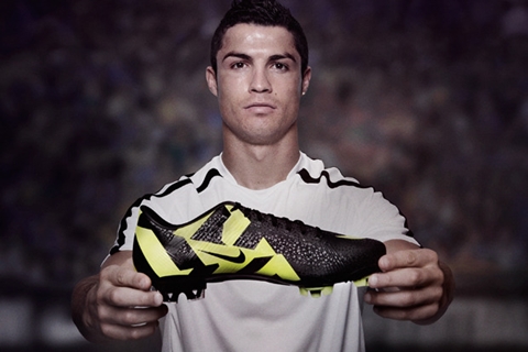 CẬP NHẬT tin tối 26/2: Nike bực bội với CR7. Nani ‘vẫn yêu’ Man United. Khedira sẽ rời Real về Đức