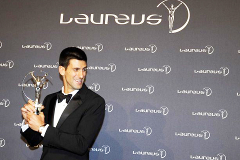 vuot qua cristiano ronaldo novak djokovic doat giai nhan vat the thao cua nam