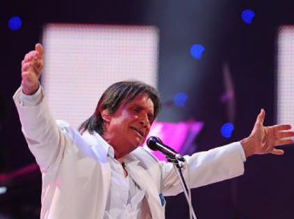 “Vua dòng nhạc Latin” được tôn vinh tại lễ trao giải Grammy Latin