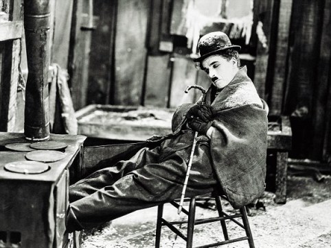 Vua hề Charlie Chaplin đã trở thành ngôi sao lớn nhất thế giới như thế nào?