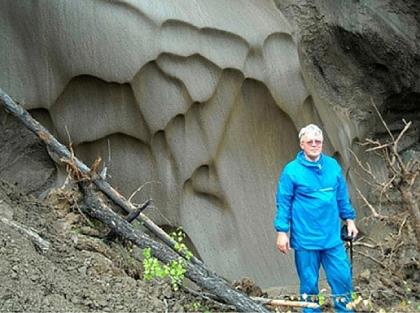 Nhà khoa học Nga tuyên bố khỏe hơn nhờ tự tiêm vào cơ thể 'v