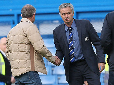 Mourinho an toàn vì Abramovich chưa chọn được người thay thế