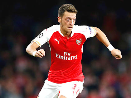 Arsenal: Mesut Oezil giờ khỏe hơn, chạy nhiều hơn và thông minh hơn