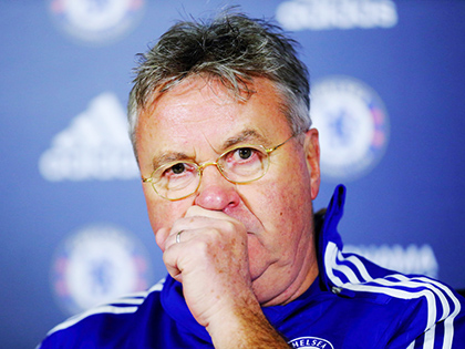 Chelsea dưới thời kỳ Guus Hiddink: Vô chiêu thắng hữu chiêu?