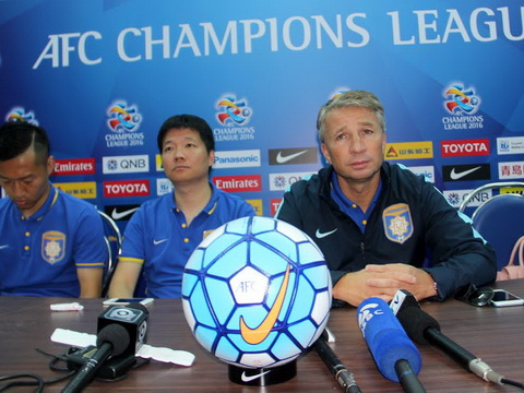 HLV Dan Petrescu: ‘Ramires đá chính, Jiangsu Suning sẽ đánh bại B.Bình Dương’