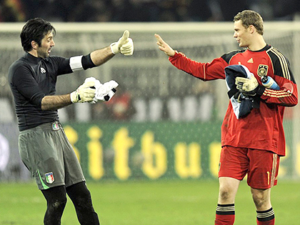 Buffon vs. Neuer: Cuộc đối đầu của hai thế hệ