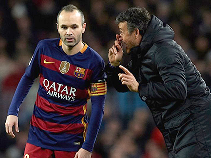 Luis Enrique đang 'nuông chiều' Iniesta đúng cách