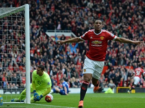 Man United 1–0 Everton: Martial lập công, Man United áp sát top 4